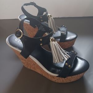 G.I.L.I Black with White Tassels Platform Sandal with Cork Style Heel 8M